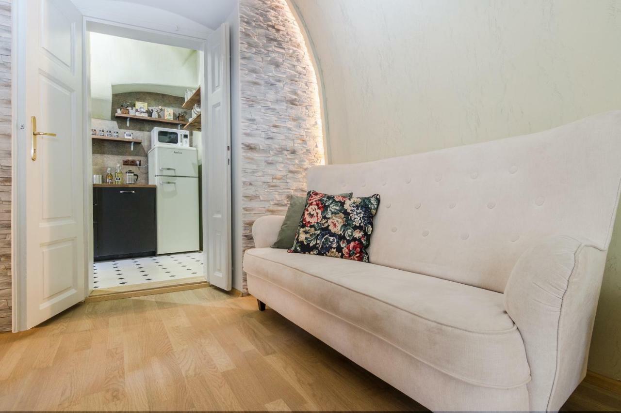 Old Town Square Apartments By Michal&Friends Prag Exteriör bild