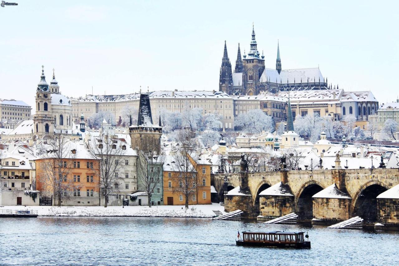 Old Town Square Apartments By Michal&Friends Prag Exteriör bild